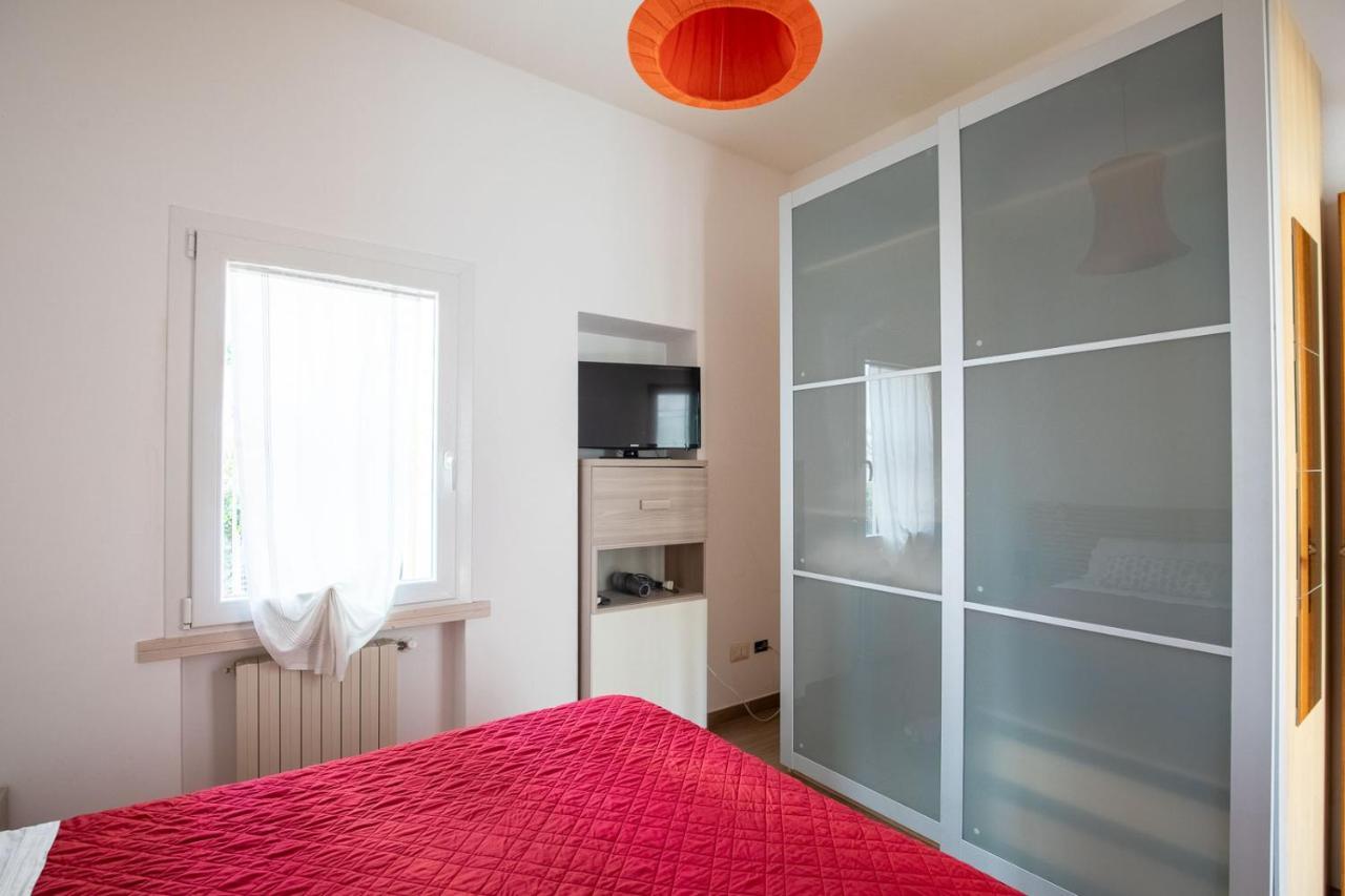 Bilocale Con Giardino A 200Mt Dal Mare - Homeunity Римини Екстериор снимка